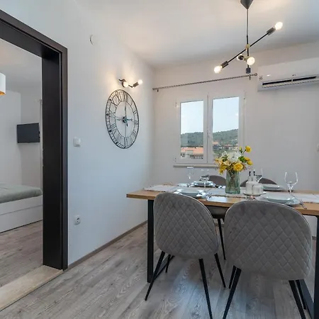 Apartament Marela